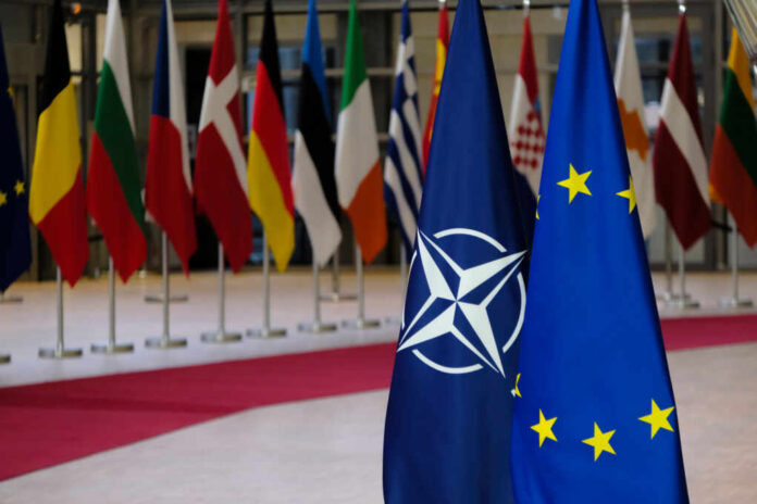 Flag,Of,European,Union,And,Flag,Of,Nato,In,European