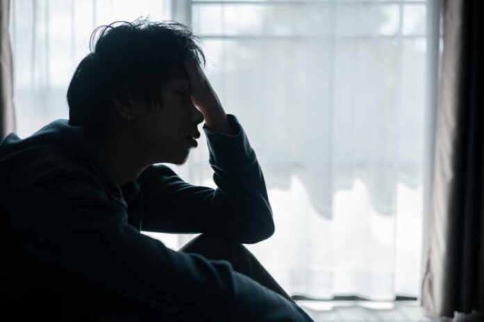 Silhouette,Of,Lost,Cast,Long,Shadow,,Embodying,Deep,Despair,And
