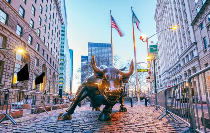 New,York,City,,New,York,usa,-,April,5,2020:,View Bronze charging bull sculpture in a city street