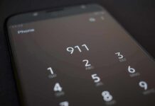 New Orleans Puts AI On Emergency Lines smartphone dialer showing 911