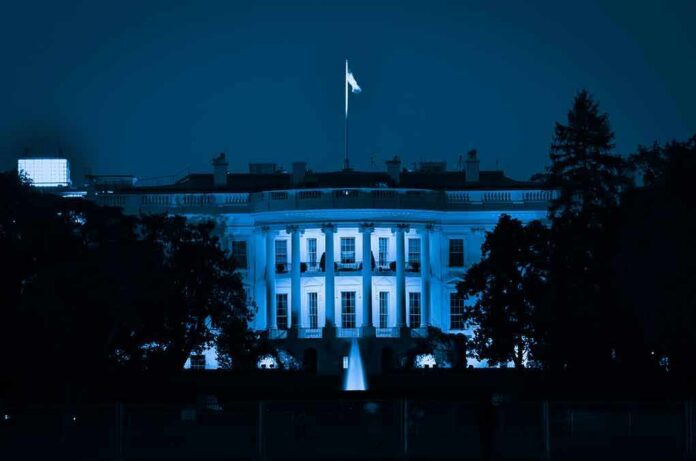 shutterstock_121105192 The White House at night with blue lighting
